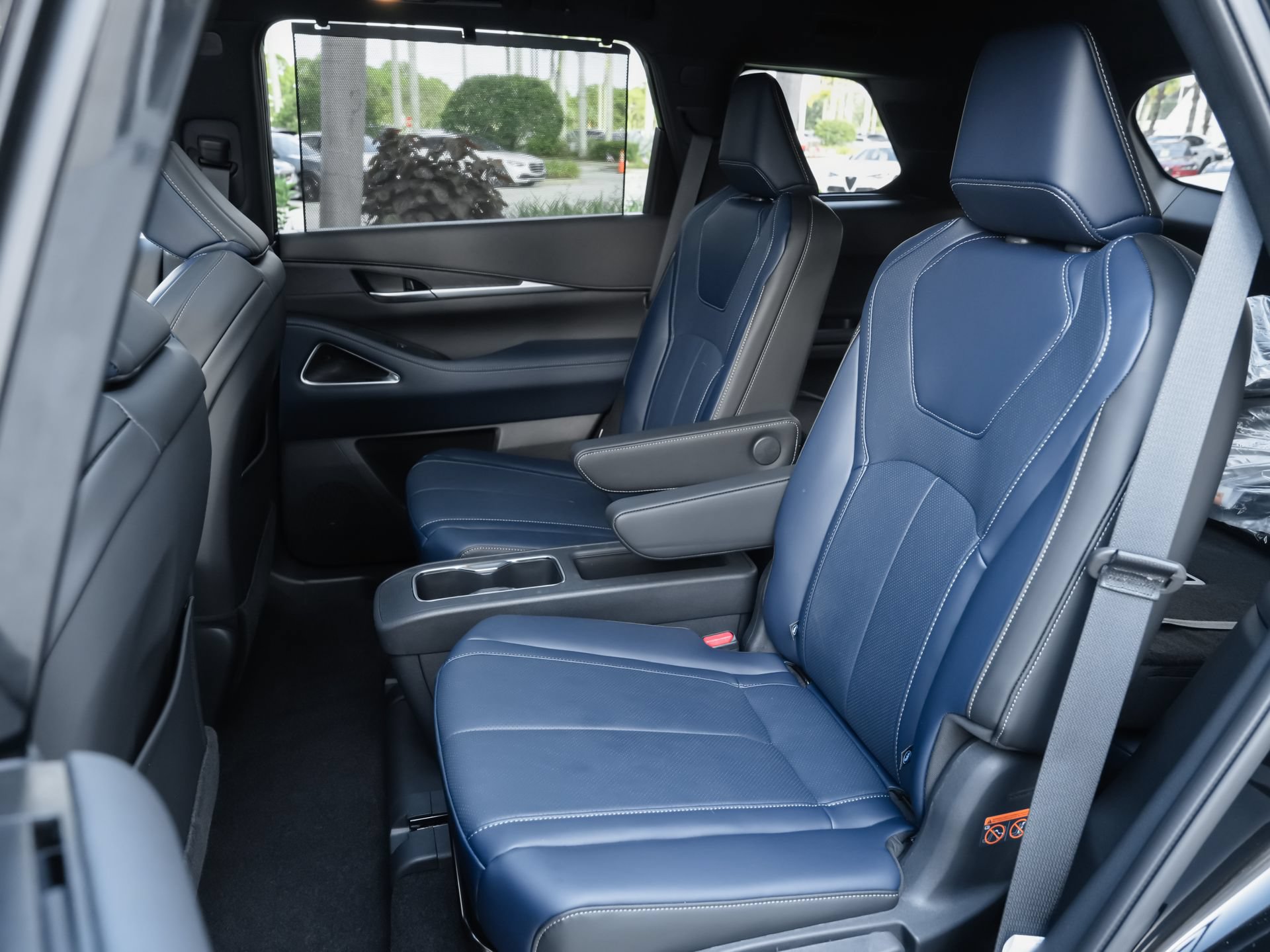 Certified 2026 INFINITI QX60 Sport w/ Dark Cargo Package AWD/4WD image 33