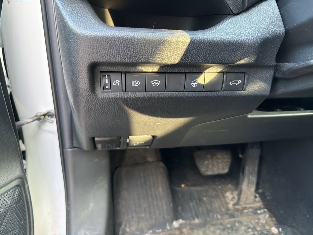 Used 2023 Toyota RAV4 XLE w/ Convenience Package image 14