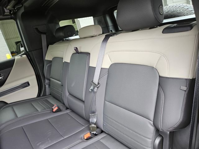 New 2026 GMC Hummer EV SUV AWD/4WD image 16