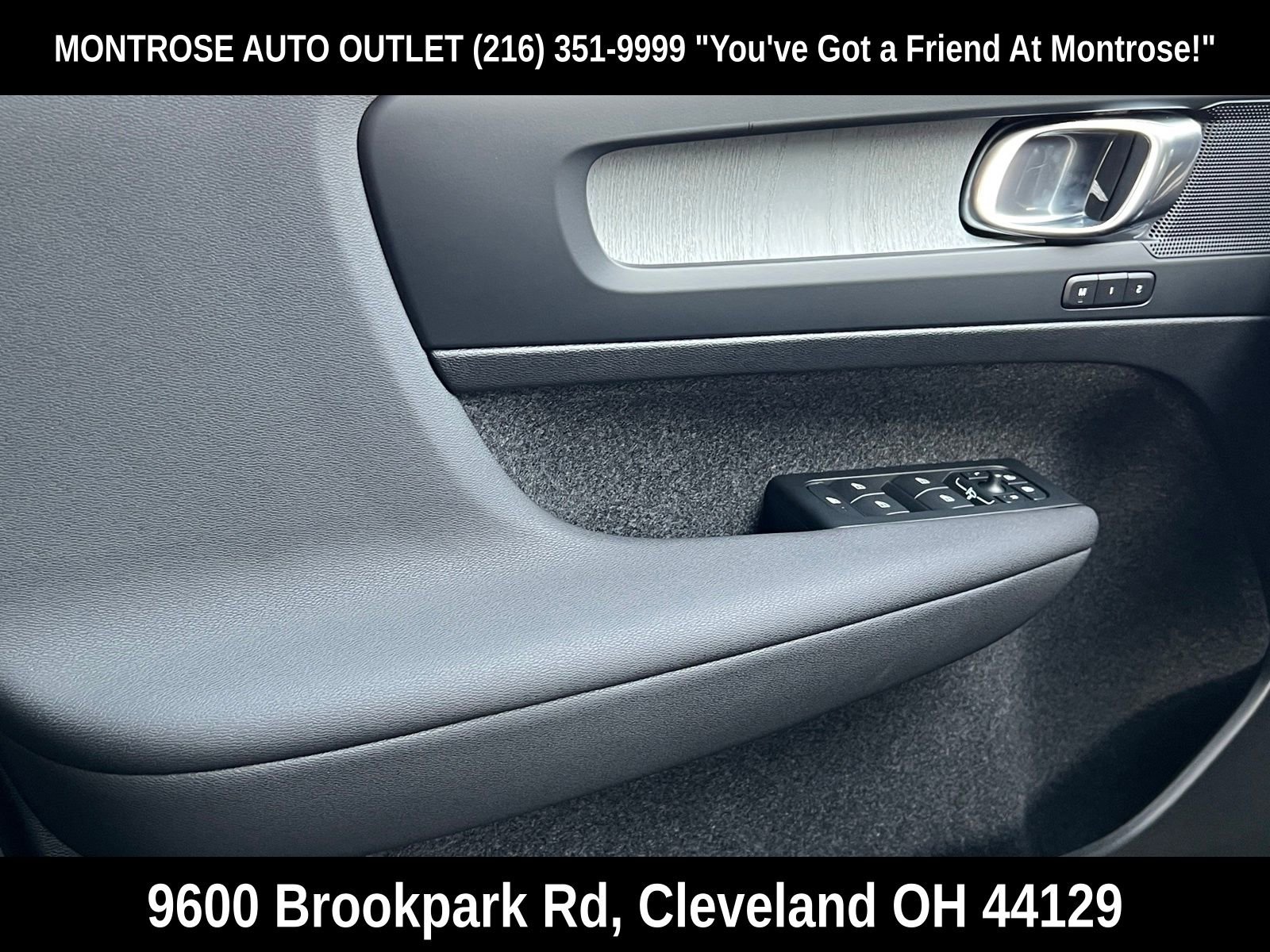 New 2026 Volvo XC40 B5 Plus w/ Protection Package Premier image 28