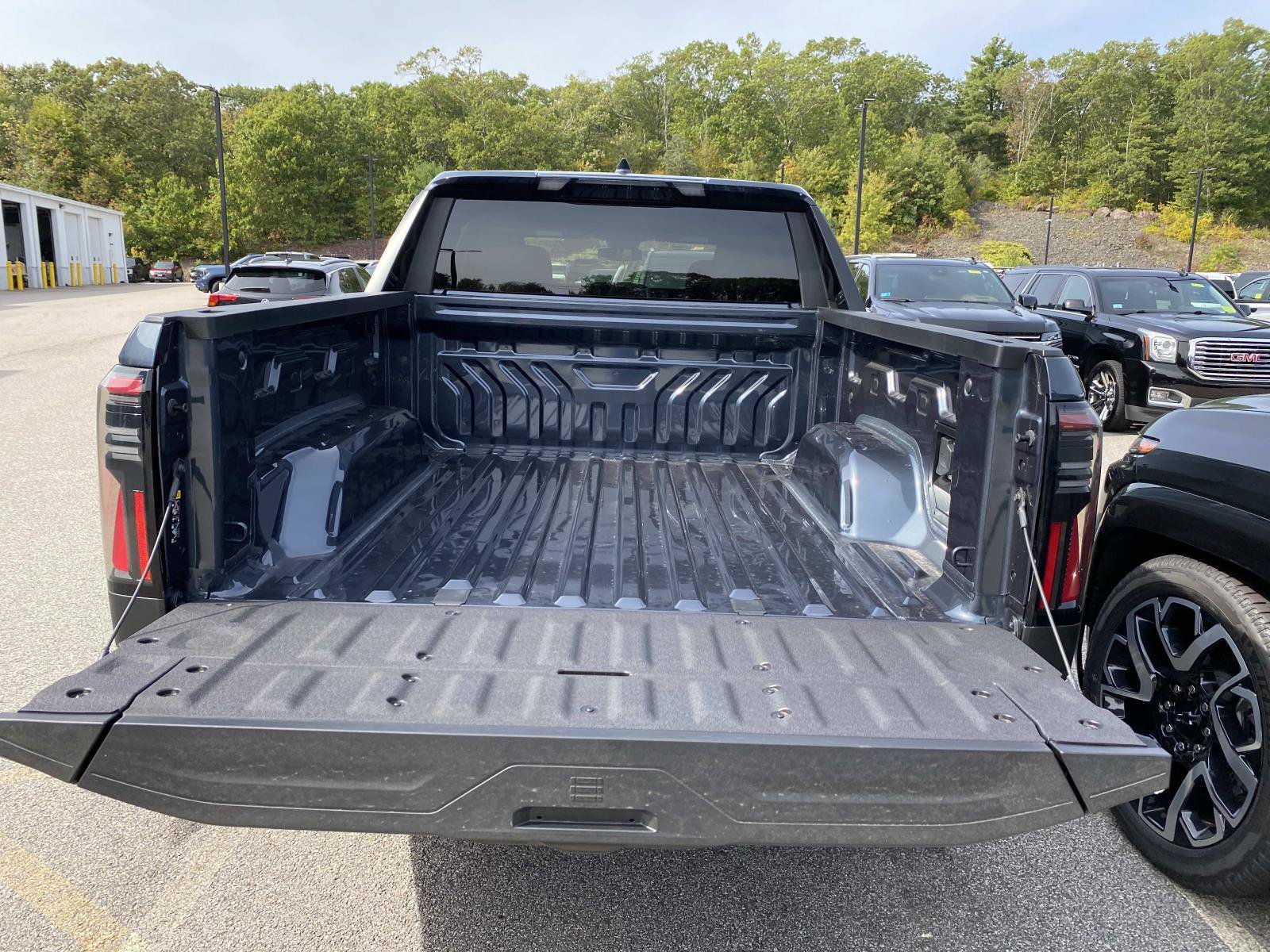 New 2026 GMC Sierra EV Elevation AWD/4WD image 6