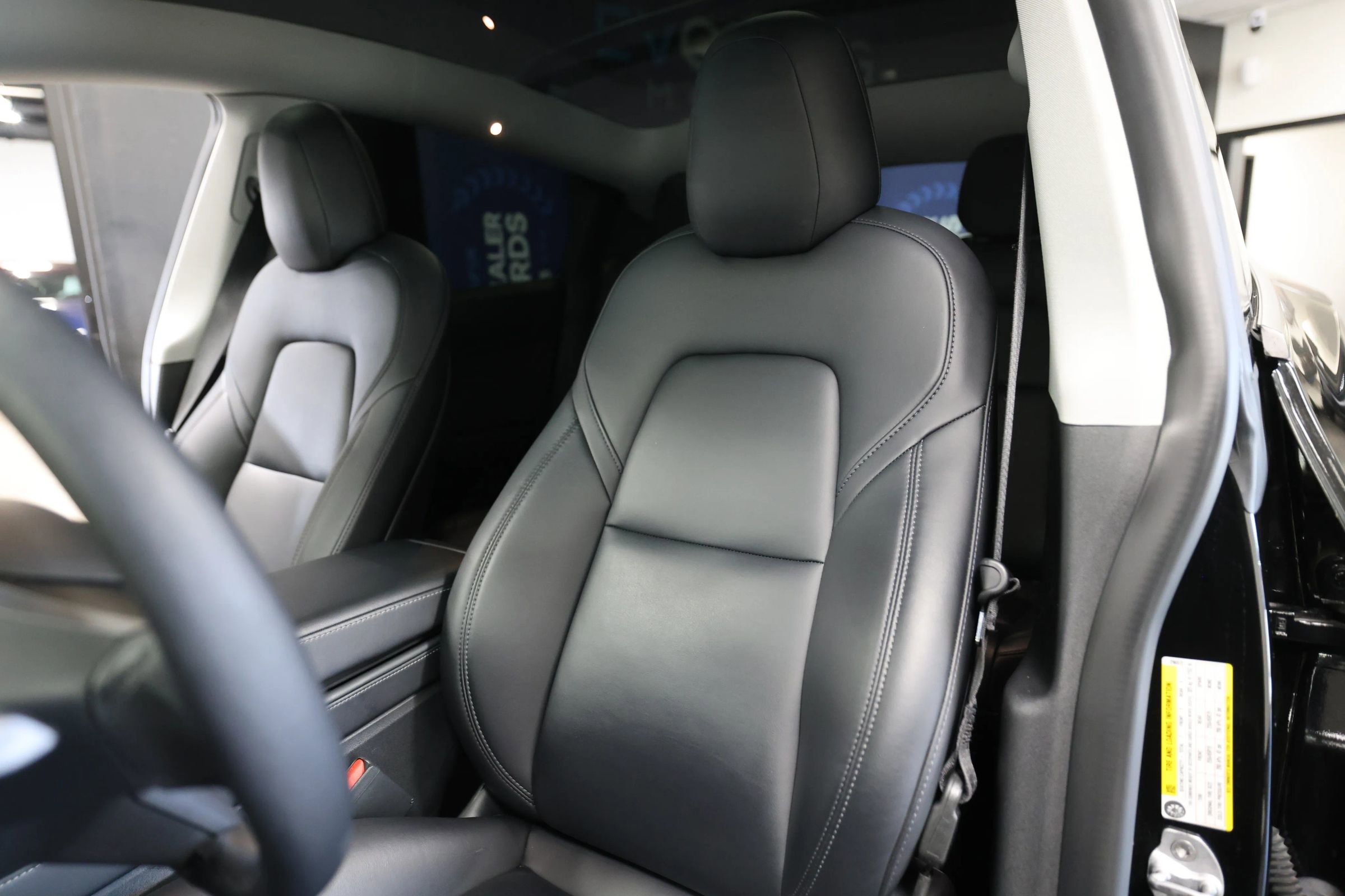 Used 2021 Tesla Model Y Long Range image 30