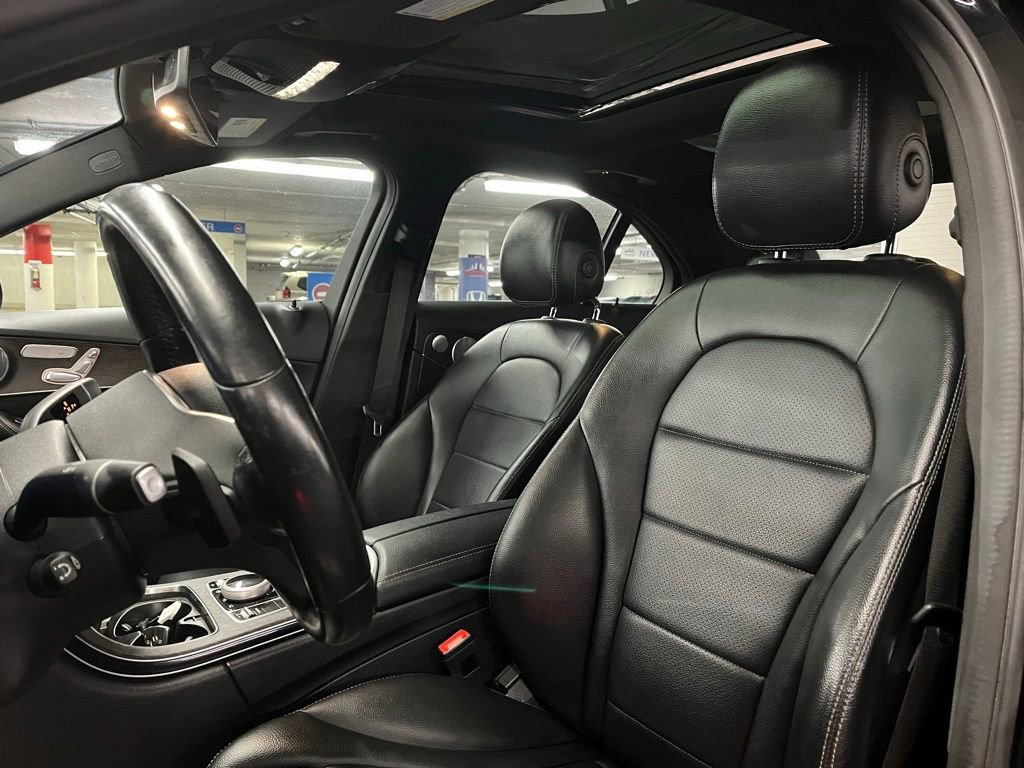 Used 2019 Mercedes-Benz C 300 4MATIC Sedan image 19