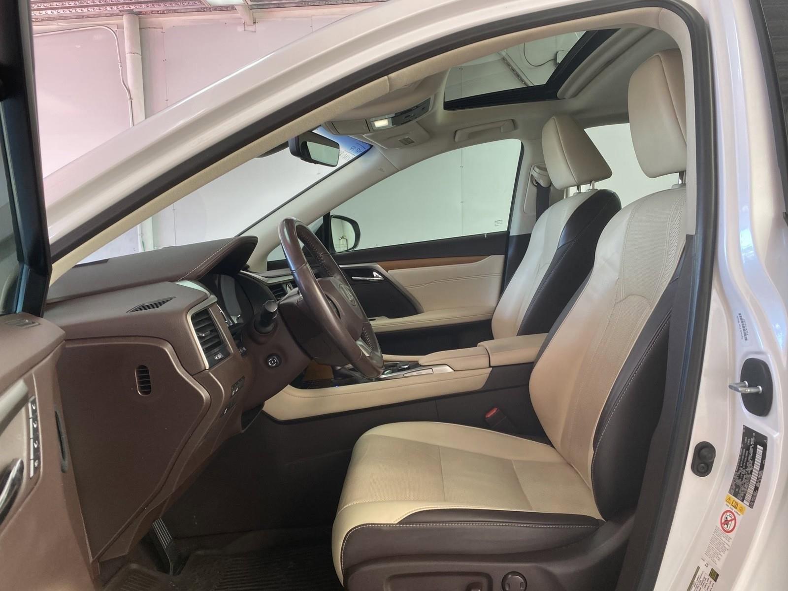 Used 2019 Lexus RX 350 AWD w/ Navigation Package image 22