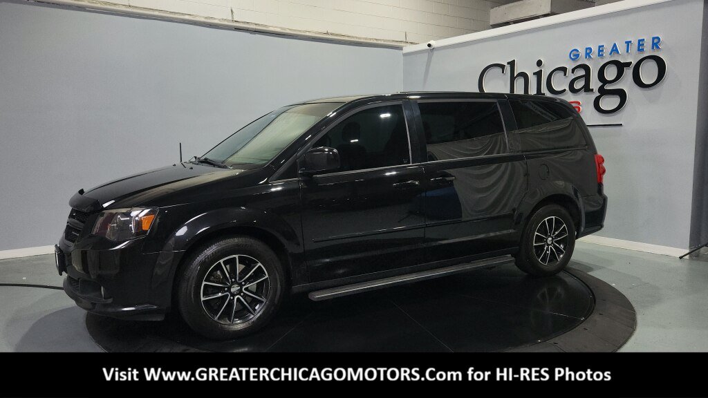 Used 2015 Dodge Grand Caravan SXT w/ Blacktop Package FWD image 6