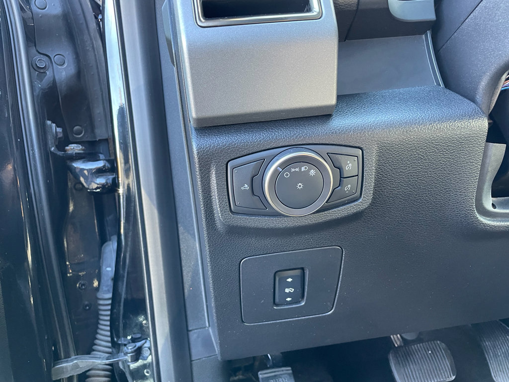 Used 2018 Ford F150 Raptor w/ Equipment Group 801A Mid image 14