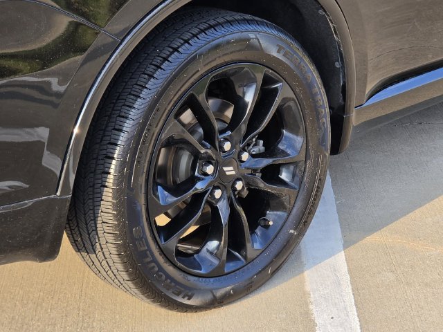 Used 2020 Dodge Durango R/T w/ Blacktop Package AWD/4WD image 7