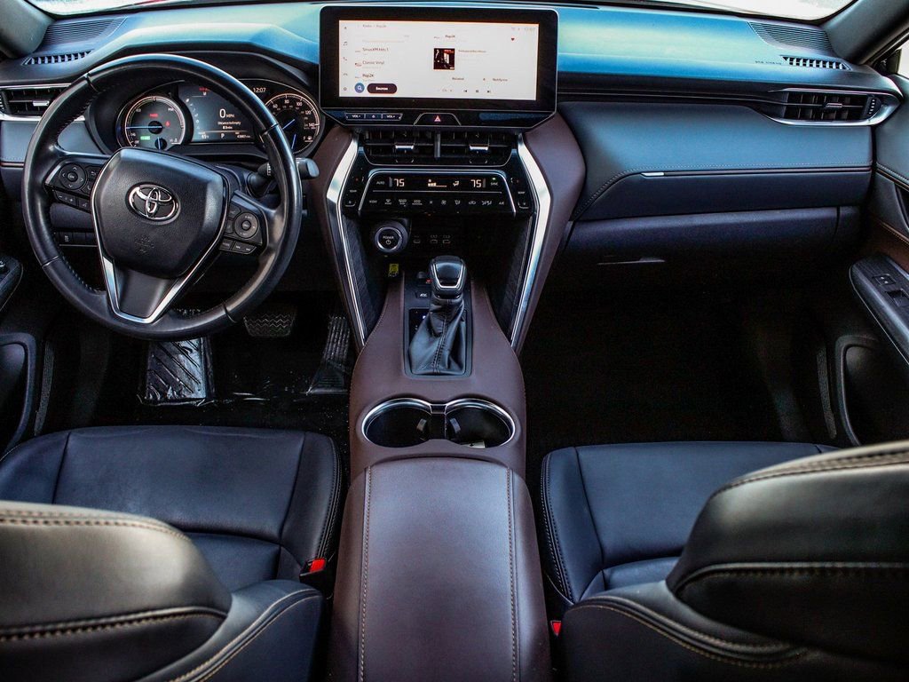 Used 2023 Toyota Venza XLE image 34