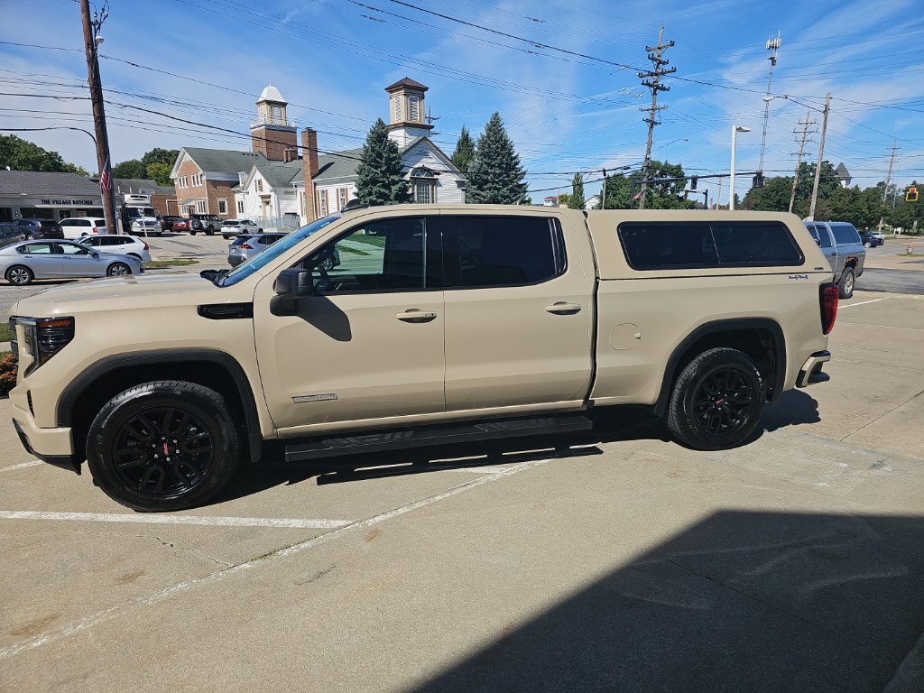 Used 2022 GMC Sierra 1500 Elevation AWD/4WD image 12