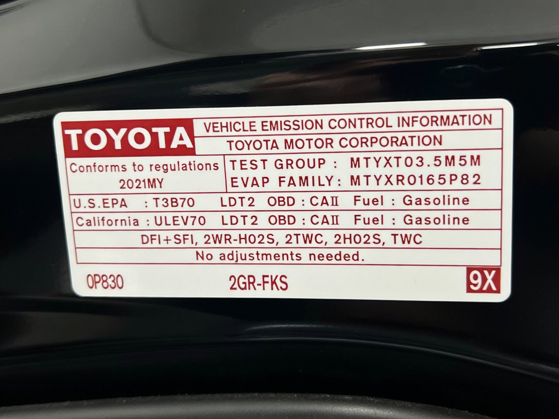 Used 2021 Toyota Highlander Limited FWD image 24