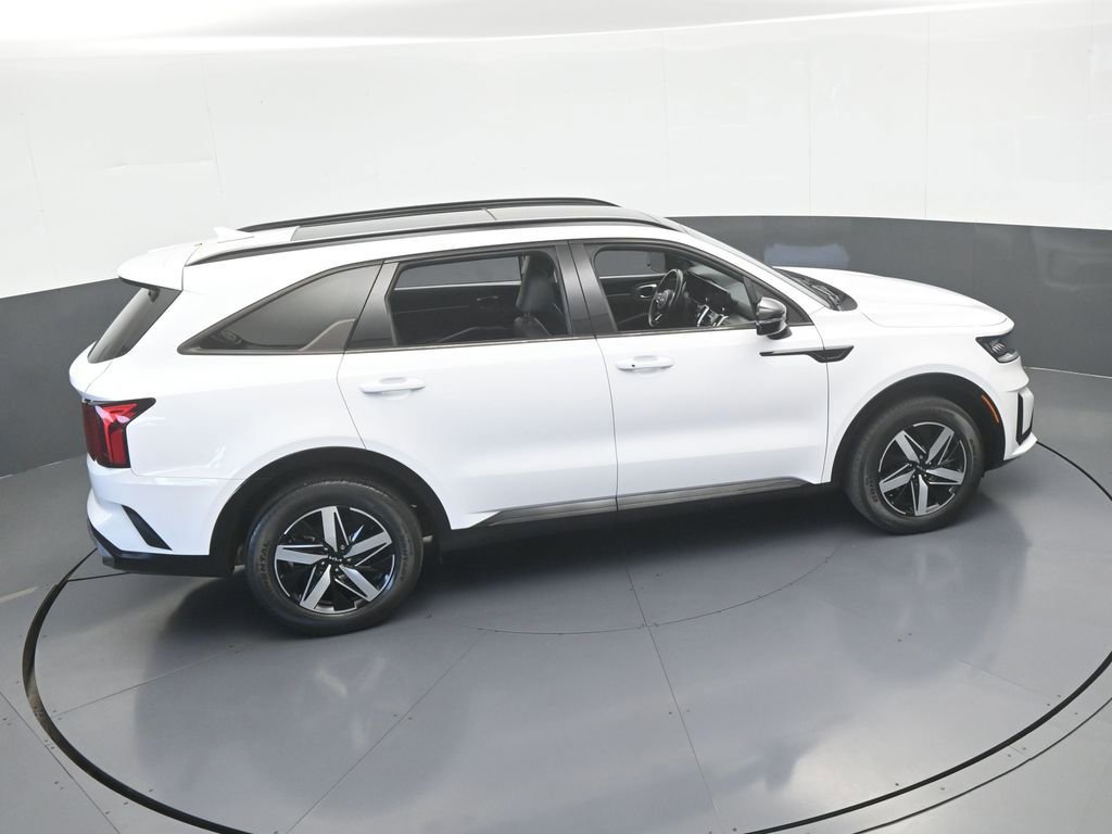 Used 2022 Kia Sorento EX w/ Panoramic Sunroof Package FWD image 55