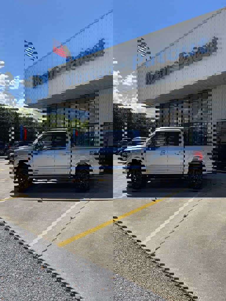 Used 2025 Ford F150 XLT w/ Equipment Group 302A MID image 3