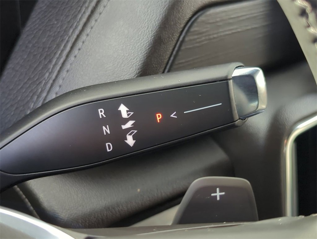 Used 2025 GMC Yukon XL Denali image 13