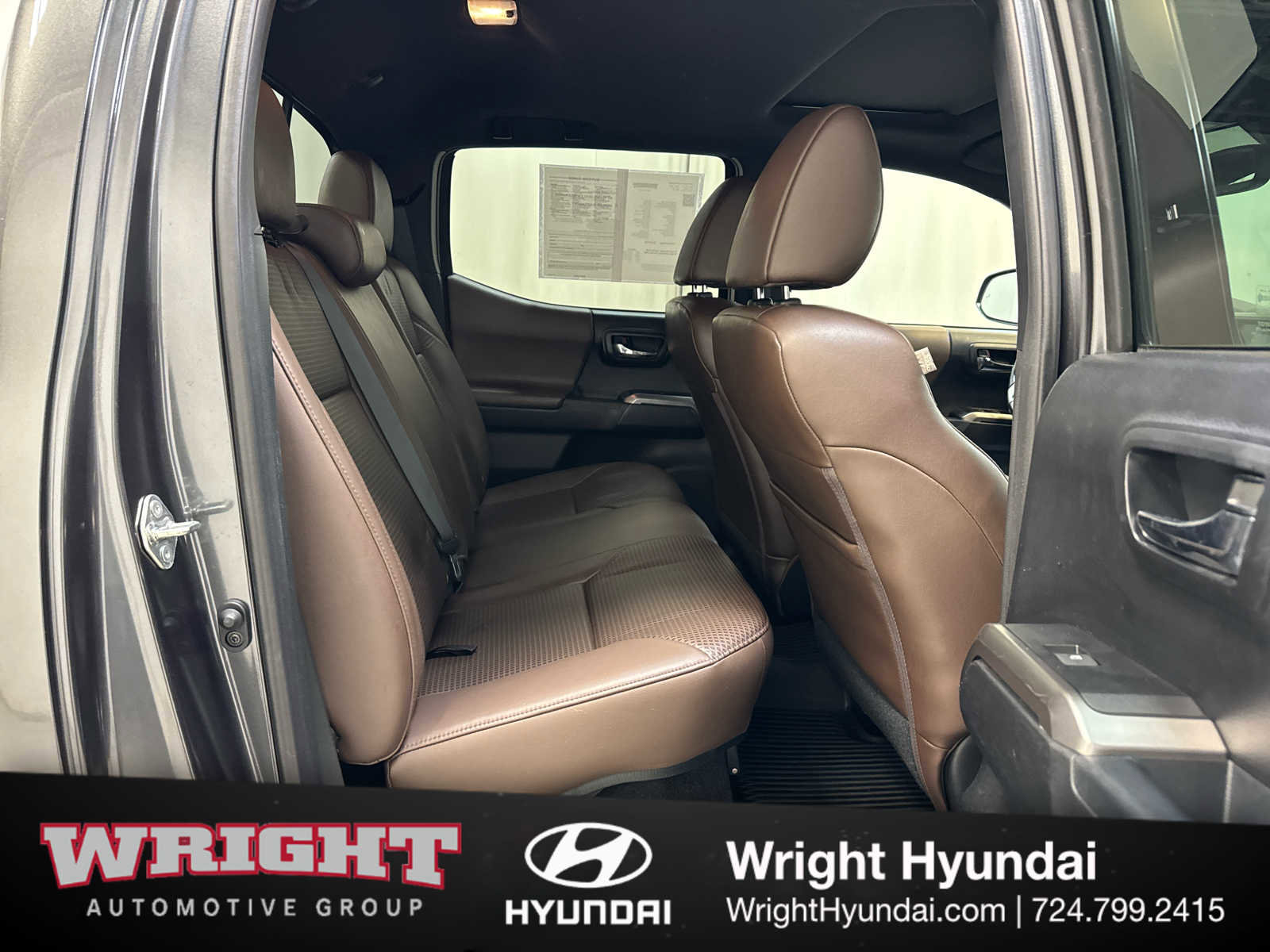 Used 2018 Toyota Tacoma Limited image 15