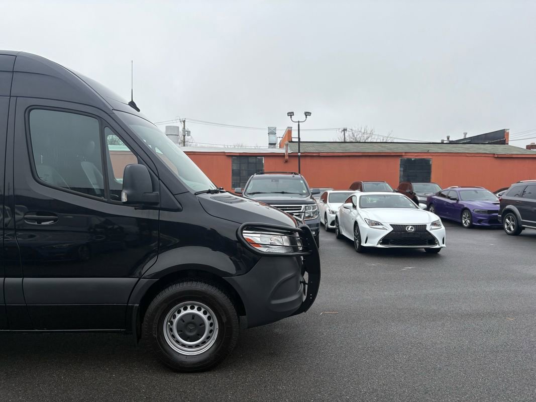 Used 2021 Mercedes-Benz Sprinter 2500 w/ Comfort Plus Package image 9