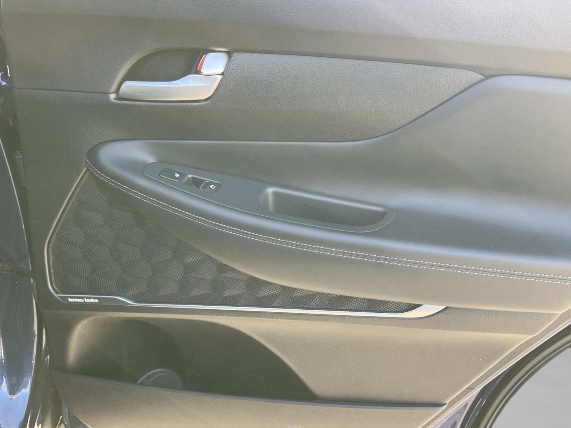 Used 2023 Hyundai Santa Fe Limited image 35