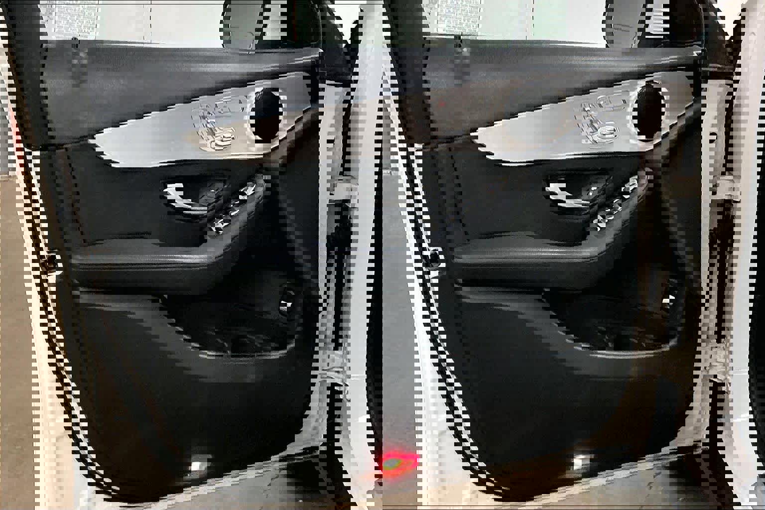 Used 2017 Mercedes-Benz GLC 300 4MATIC image 22