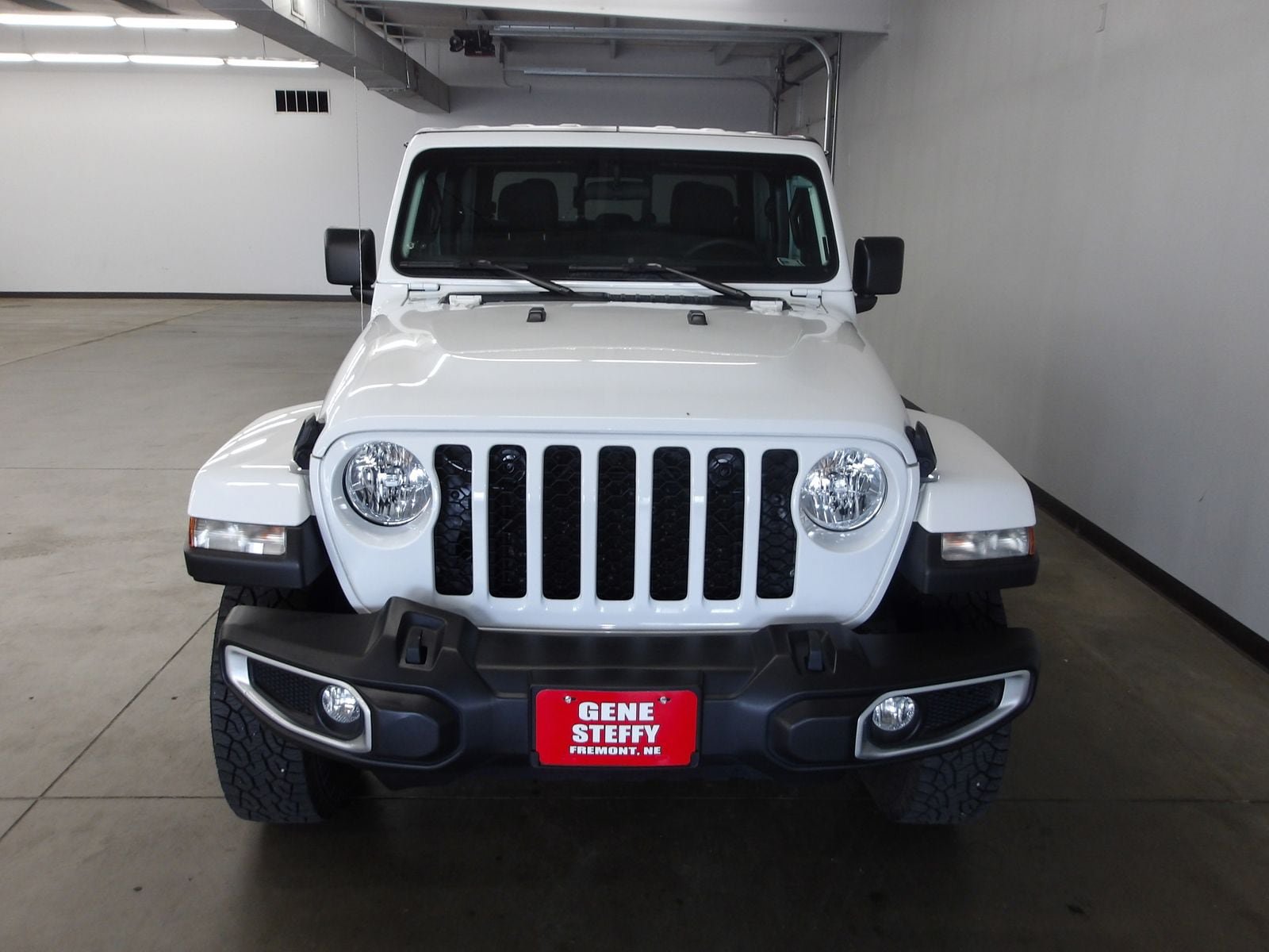 Used 2023 Jeep Gladiator Sport AWD/4WD image 6
