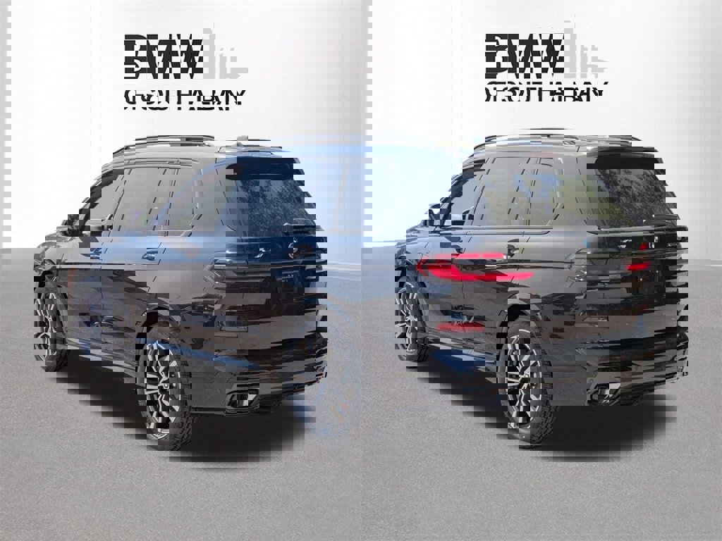 New 2026 BMW X7 xDrive40i w/ M Sport Package image 5