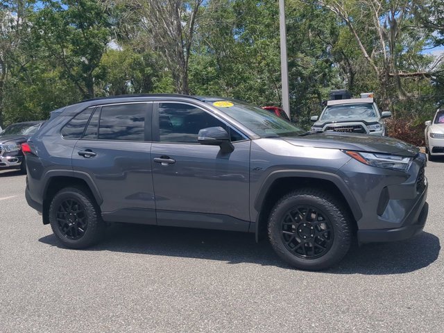 Used 2024 Toyota RAV4 XLE w/ Convenience Package image 2