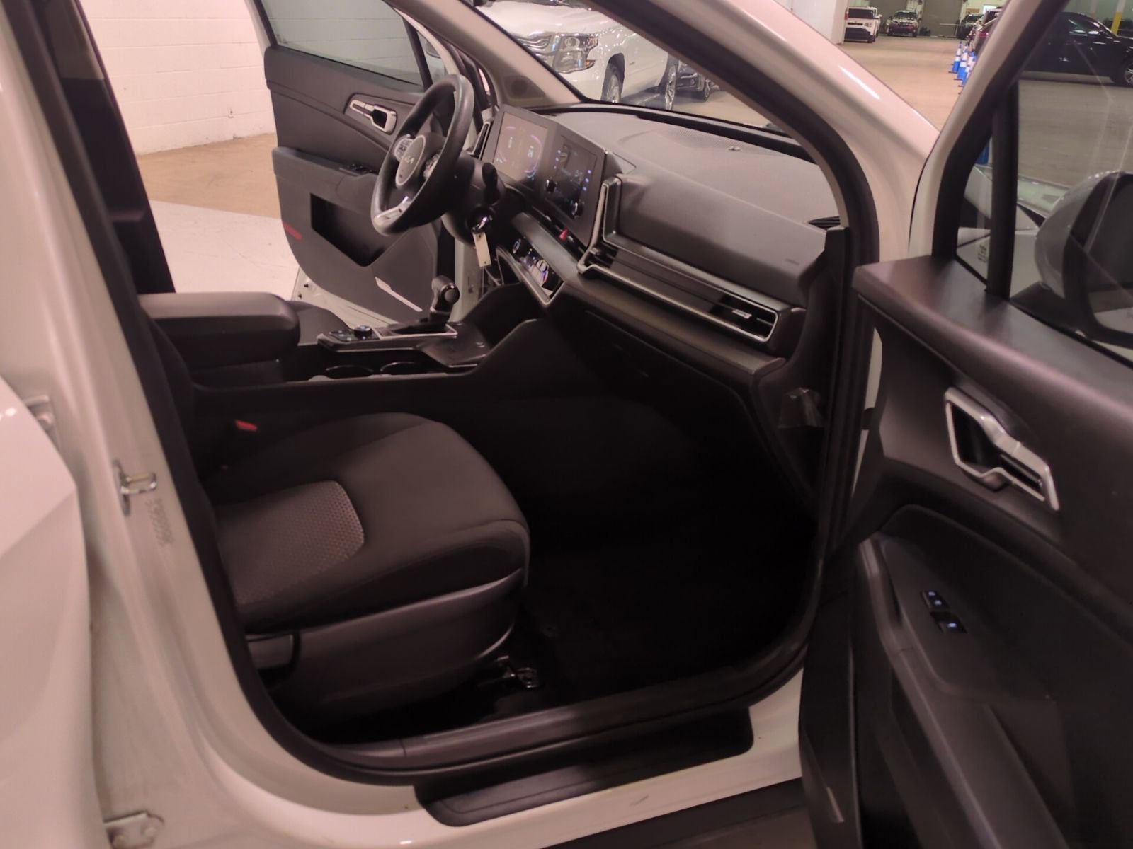 Certified 2023 Kia Sportage LX image 10