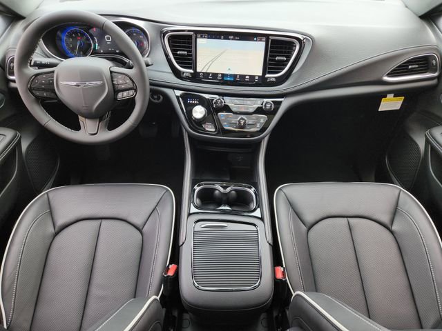 New 2026 Chrysler Pacifica Limited FWD image 21
