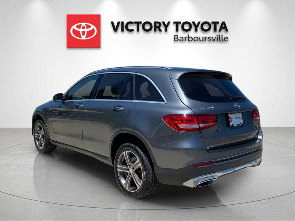 Used 2017 Mercedes-Benz GLC 300 4MATIC image 3