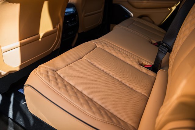 New 2025 Jeep Grand Cherokee Summit image 36