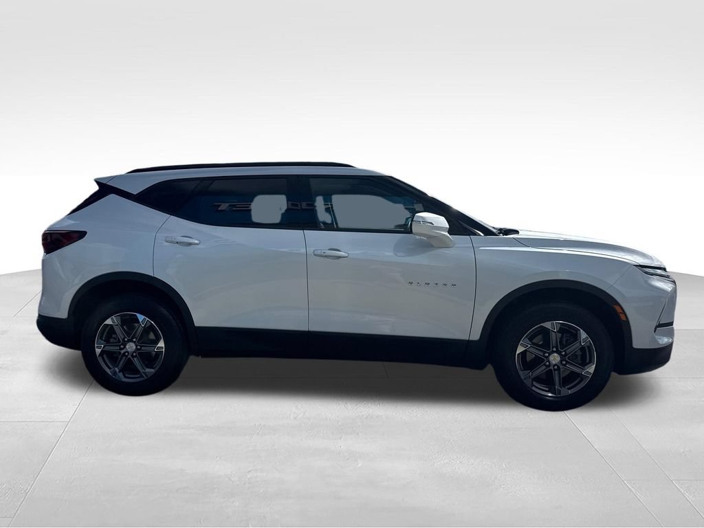 Used 2023 Chevrolet Blazer LT w/ LPO, Floor Liner Package FWD image 15