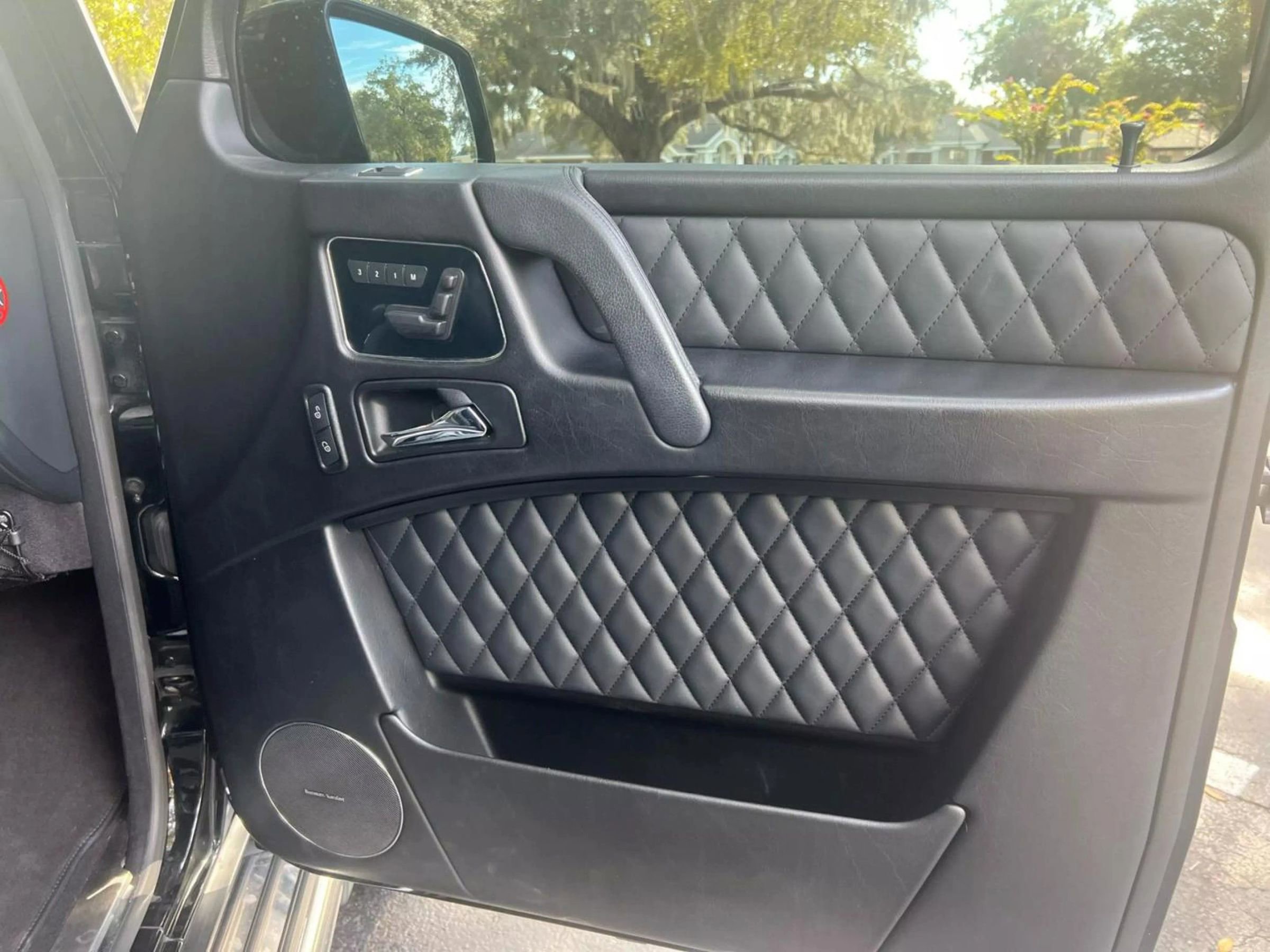 Used 2014 Mercedes-Benz G 63 AMG 4MATIC image 12