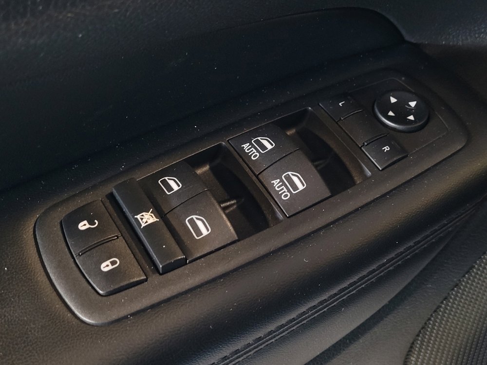 Used 2022 Jeep Grand Cherokee Laredo X image 27