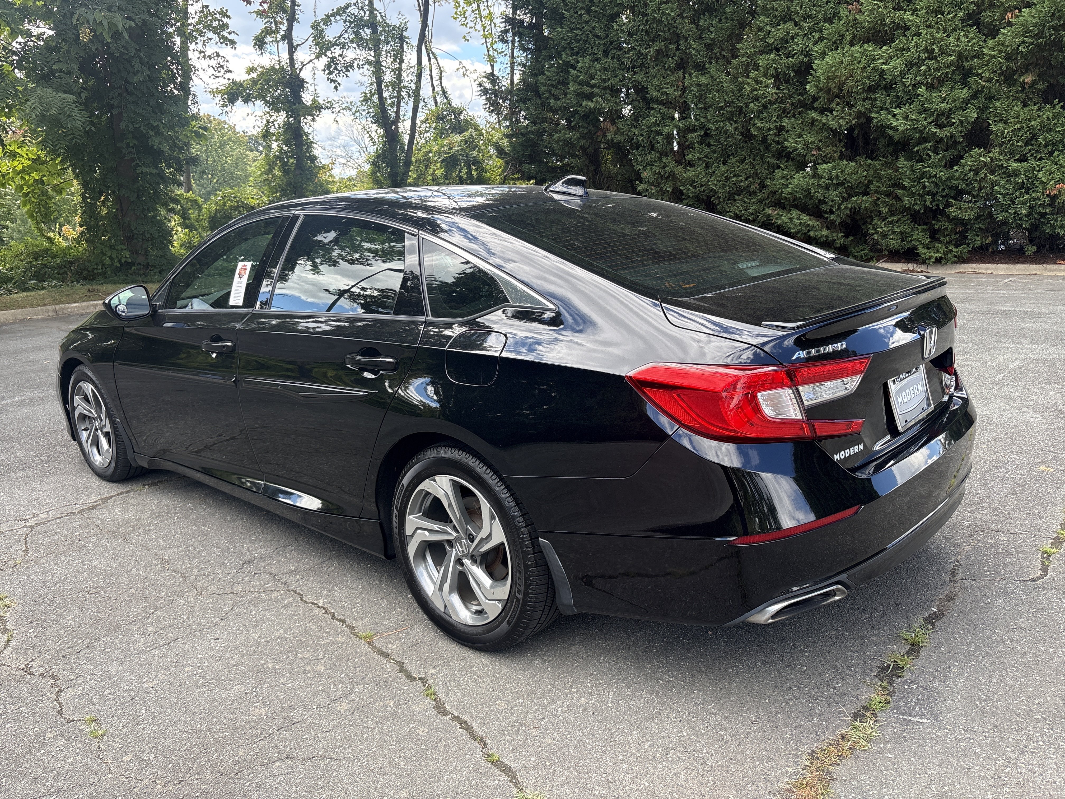 Used 2019 Honda Accord Sport image 6