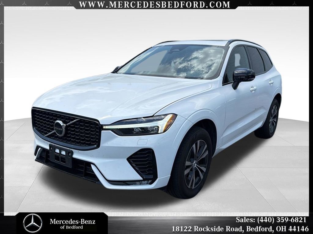 Used 2025 Volvo XC60 B5 Core AWD/4WD image 1