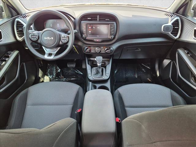 Used 2023 Kia Soul LX FWD image 16