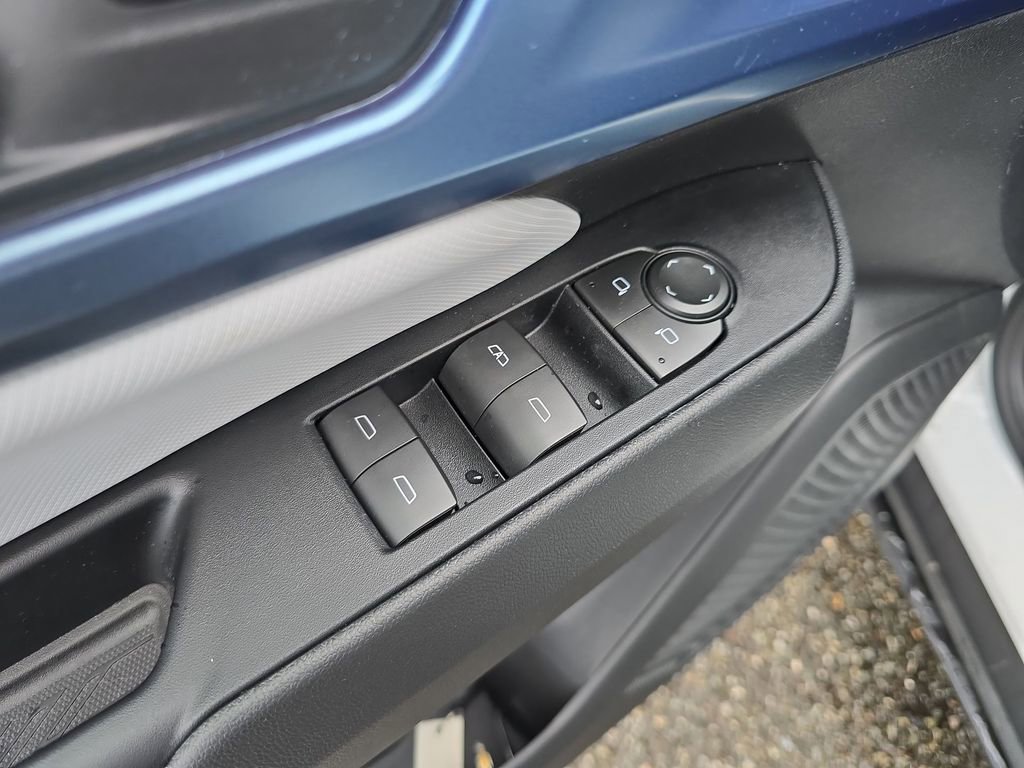 New 2026 Chevrolet Equinox EV LT image 27