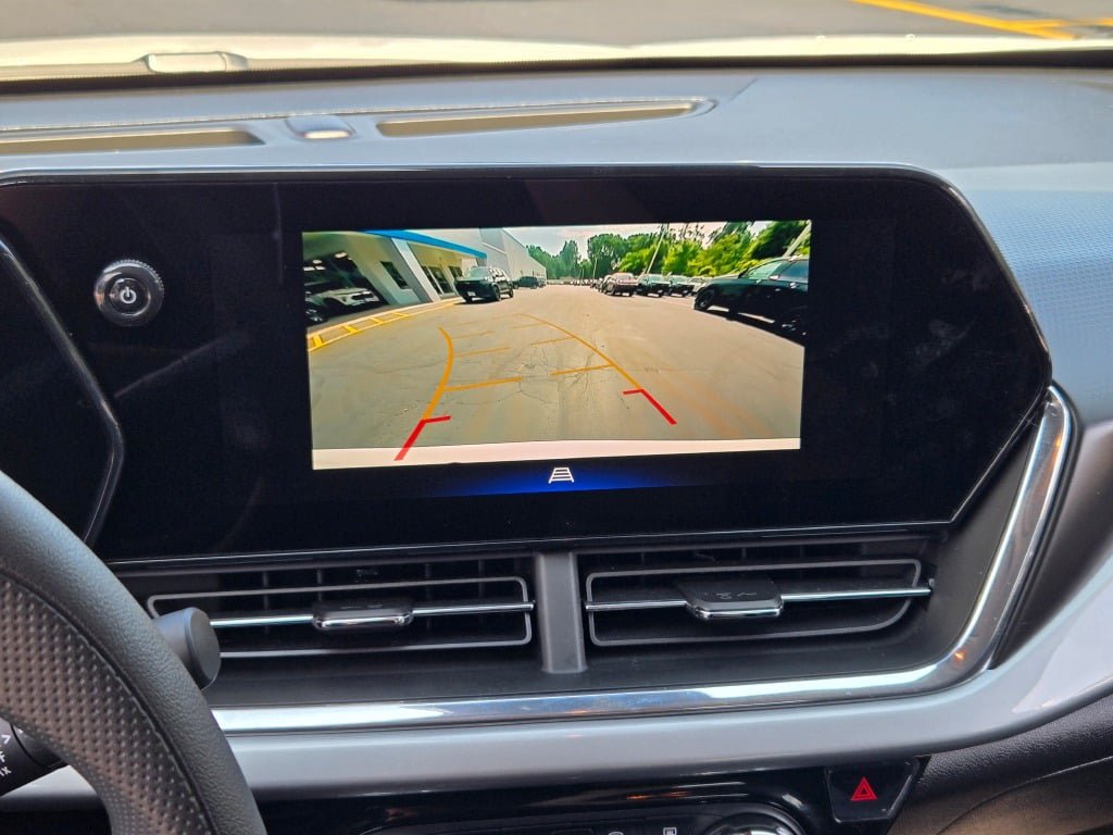 Used 2026 Chevrolet Trax LT FWD image 25