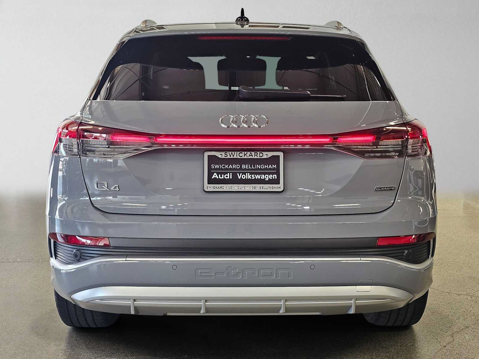 Used 2023 Audi Q4 e-tron Prestige AWD/4WD image 4