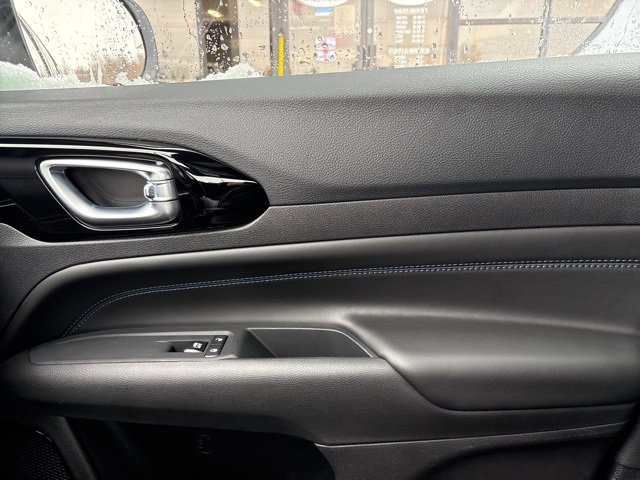 New 2026 Jeep Compass Latitude image 24