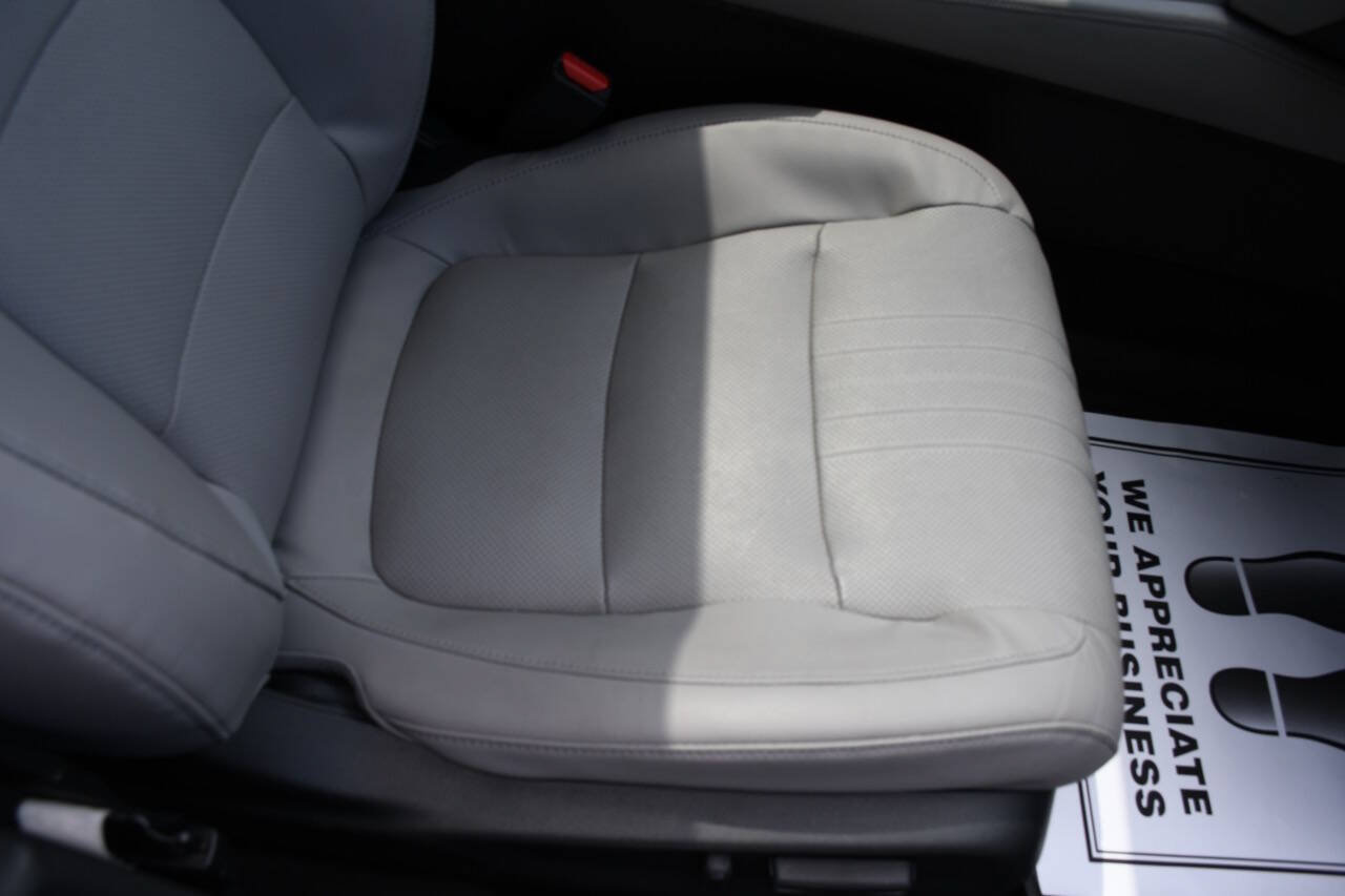 Used 2018 Honda Accord EX-L image 24