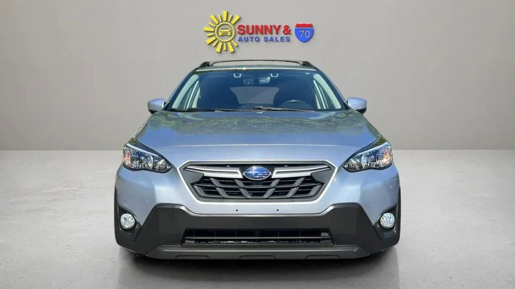 Used 2023 Subaru Crosstrek 2.0i Premium image 3