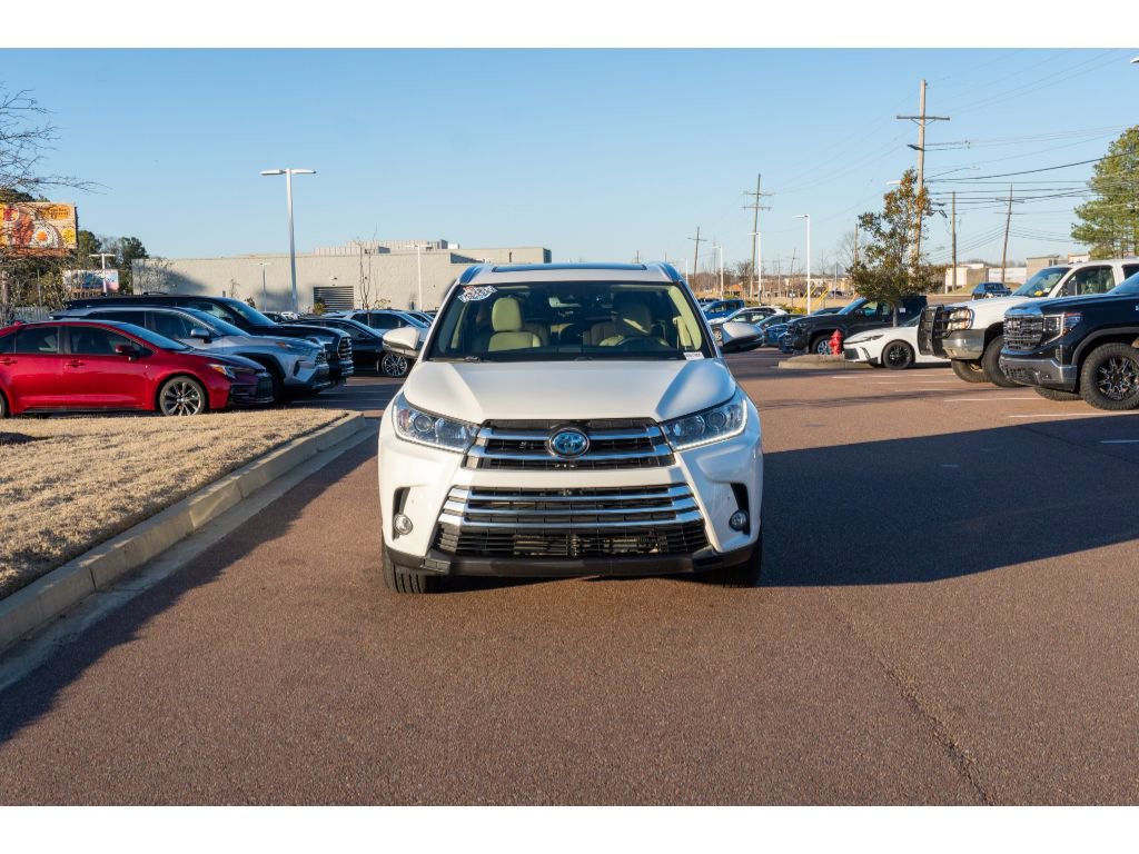 Used 2018 Toyota Highlander Limited Platinum image 2