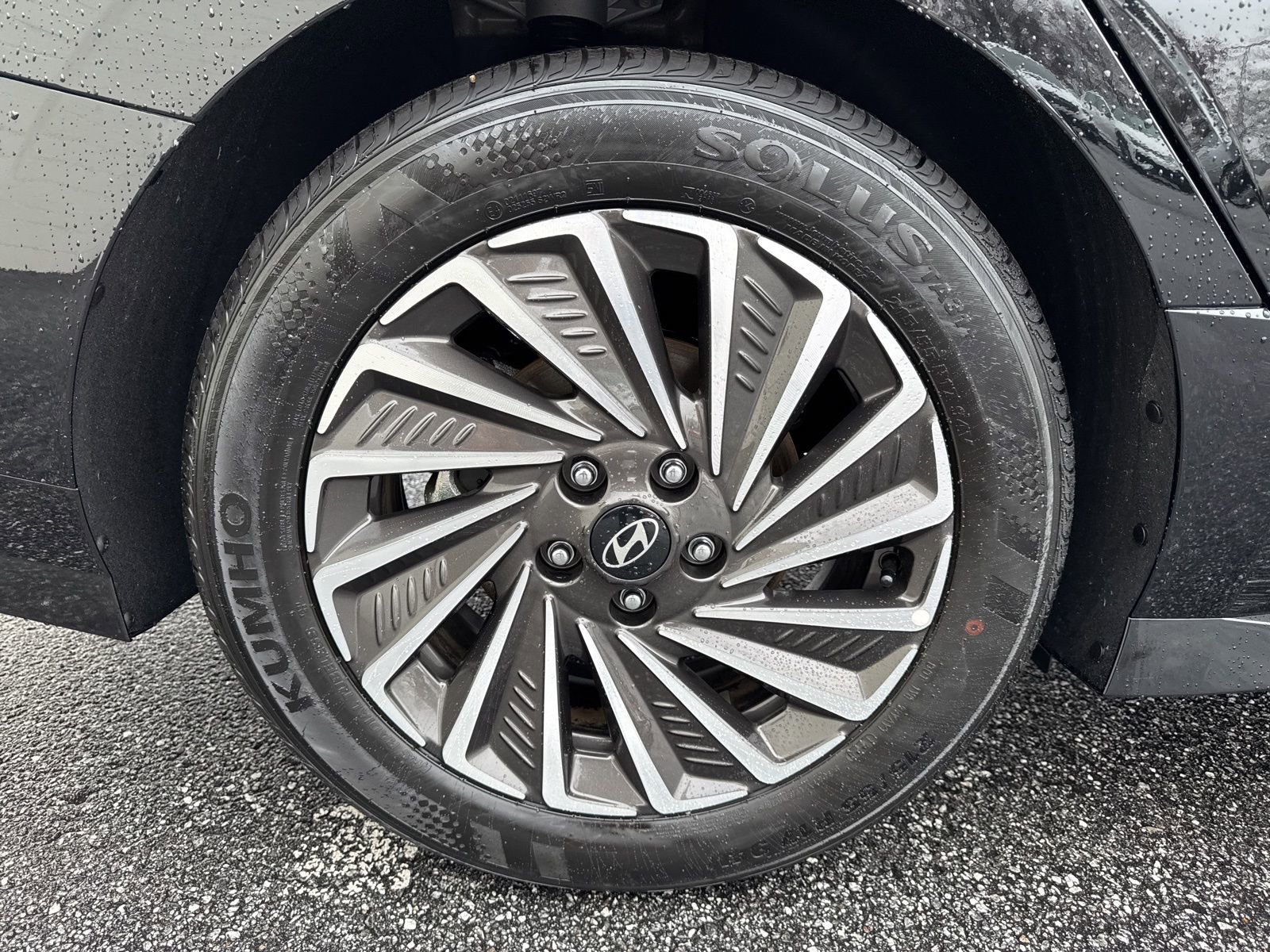 Used 2025 Hyundai Sonata Limited image 9