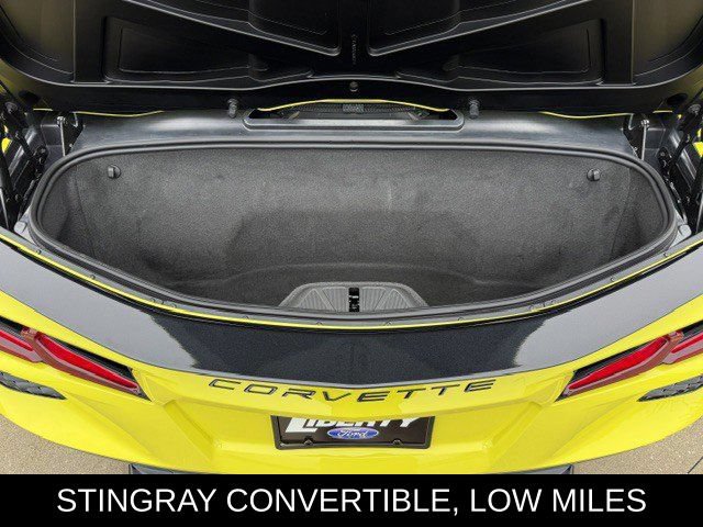 Used 2024 Chevrolet Corvette Stingray Convertible w/ 1LT RWD image 30