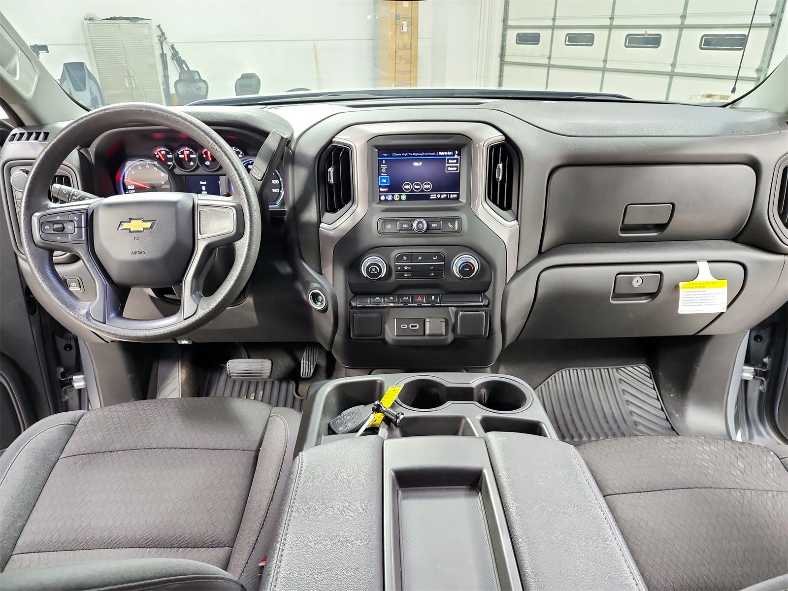 Used 2024 Chevrolet Silverado 1500 Custom image 23