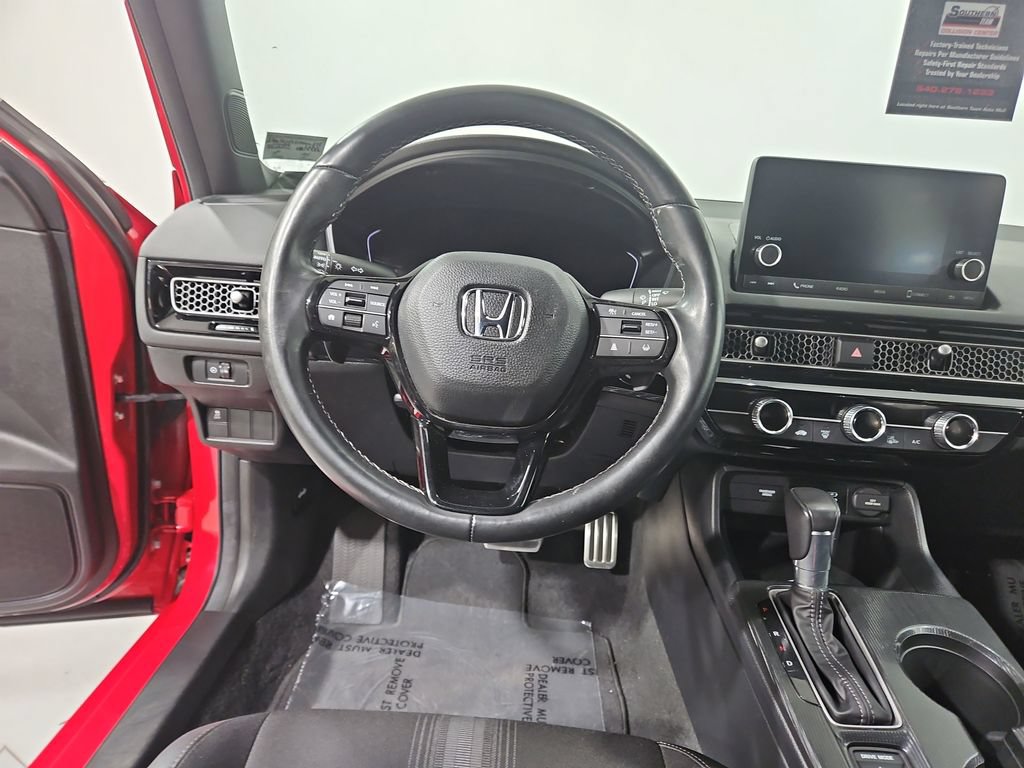 Used 2025 Honda Civic Sport image 13