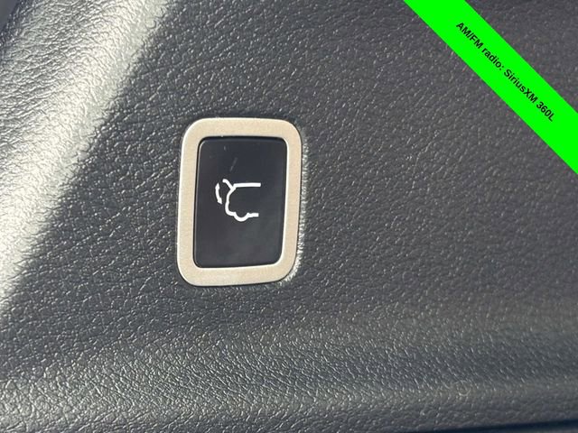 Used 2024 Chrysler Pacifica Pinnacle w/ Trailer Tow Group image 43