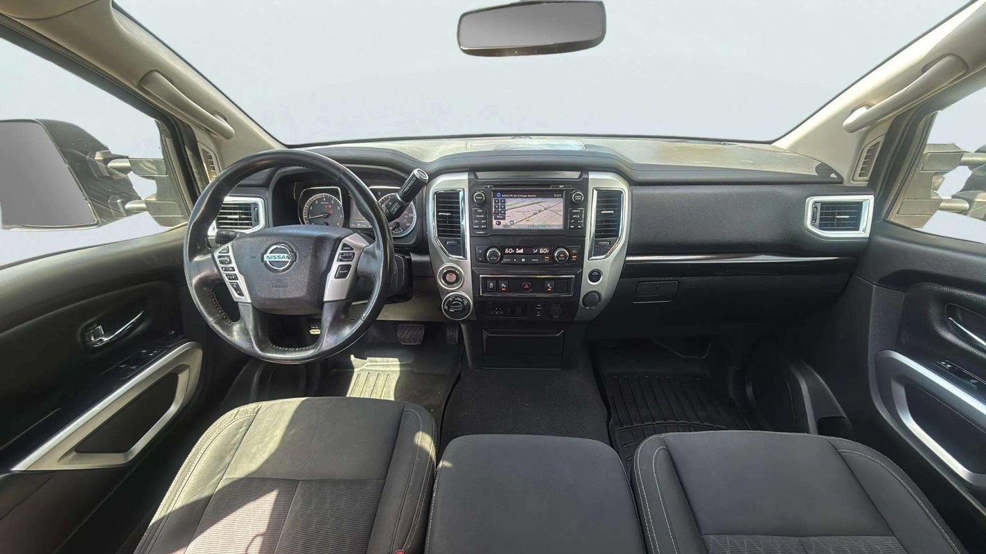 Used 2018 Nissan Titan SV w/ SV Utility Package AWD/4WD image 9