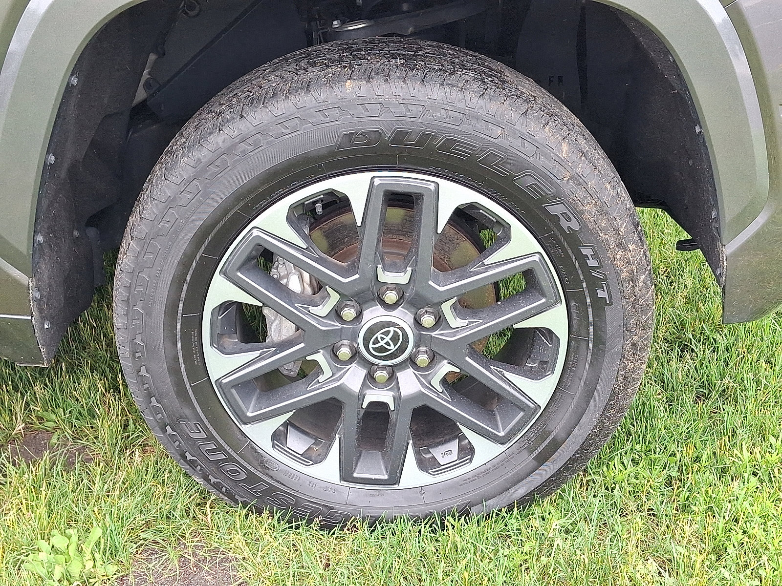 Used 2022 Toyota Tundra Limited w/ Power Package AWD/4WD image 8