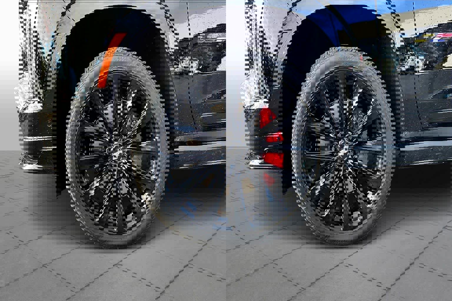 Used 2025 Cadillac Escalade V w/ LPO, ONYX Package image 10