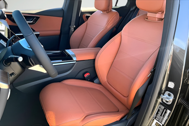 Certified 2026 Mercedes-Benz GLC 300 4MATIC image 10